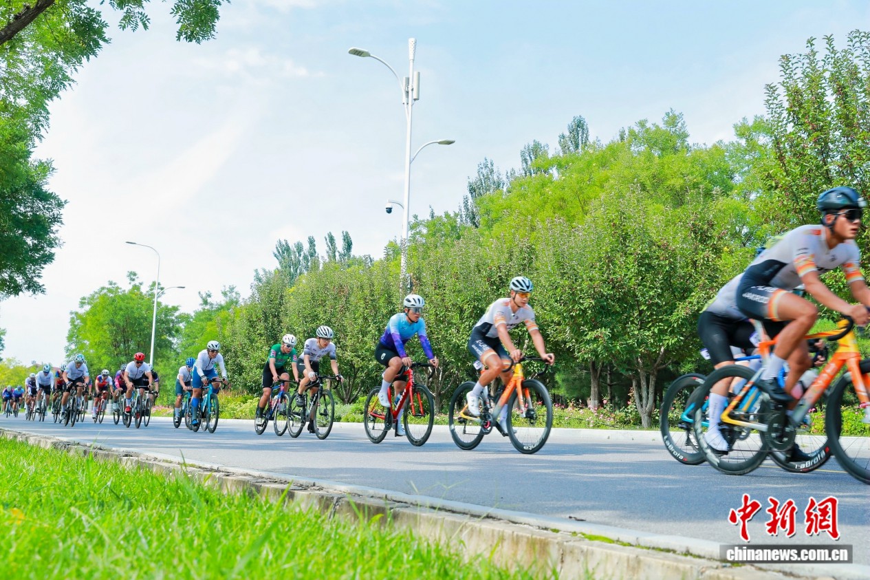 专业赛事与大众骑行齐聚
