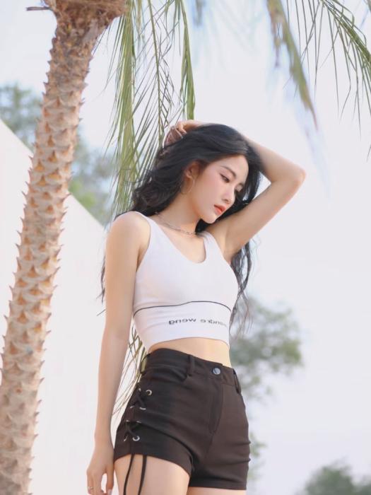 从职场回归足球场 24岁姜明佐正式加盟大连人女