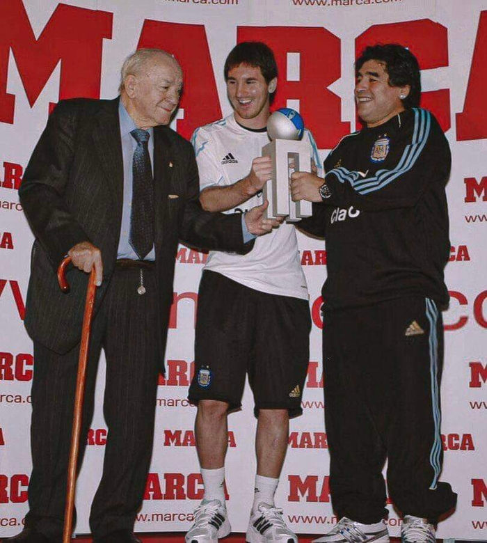 梅西马拉多纳迪斯蒂法诺2009年历史性同框