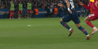 欧冠14决赛首回合巴黎圣日耳曼2-0利物浦 杜埃克