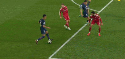 欧冠14决赛首回合巴黎圣日耳曼2-0利物浦 杜埃克