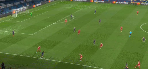 欧冠14决赛首回合巴黎圣日耳曼2-0利物浦 杜埃克