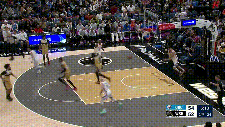 雷霆奇才激战：冲突升级裁判驱逐四人雷霆132-